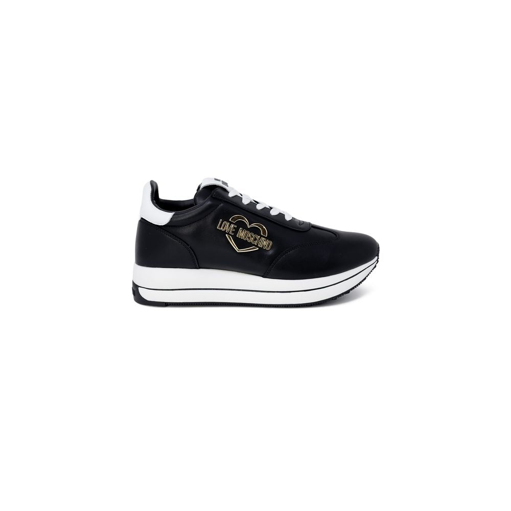 Sneakers Love Moschino