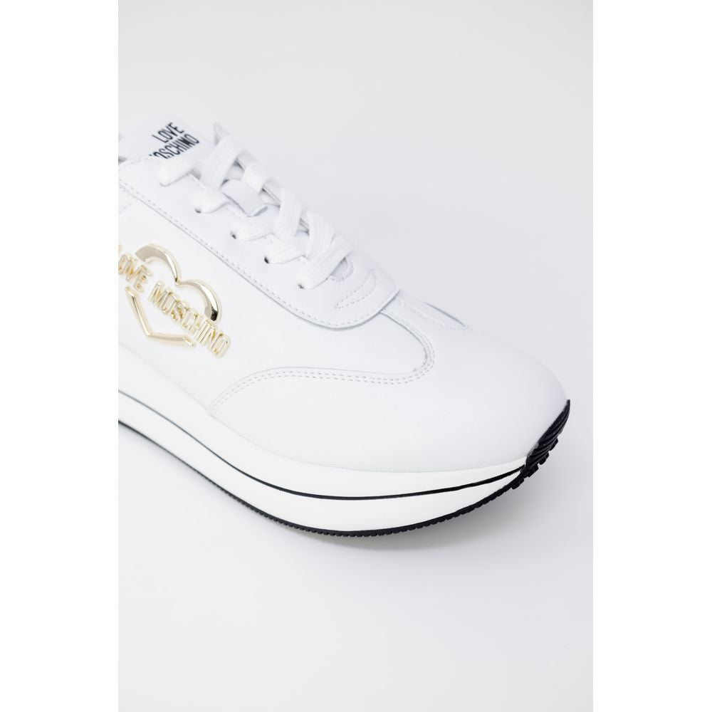 Sneakers Love Moschino