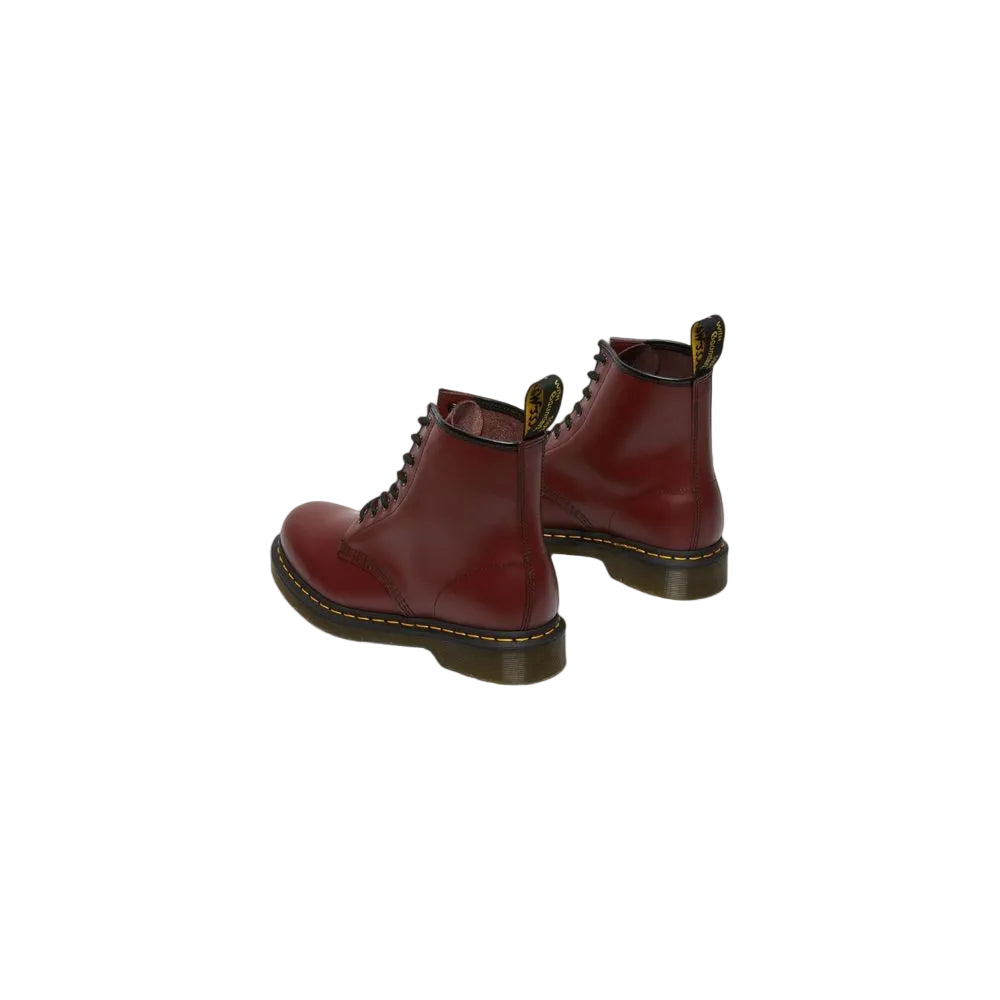Enkellaarsjes Dr. Martens