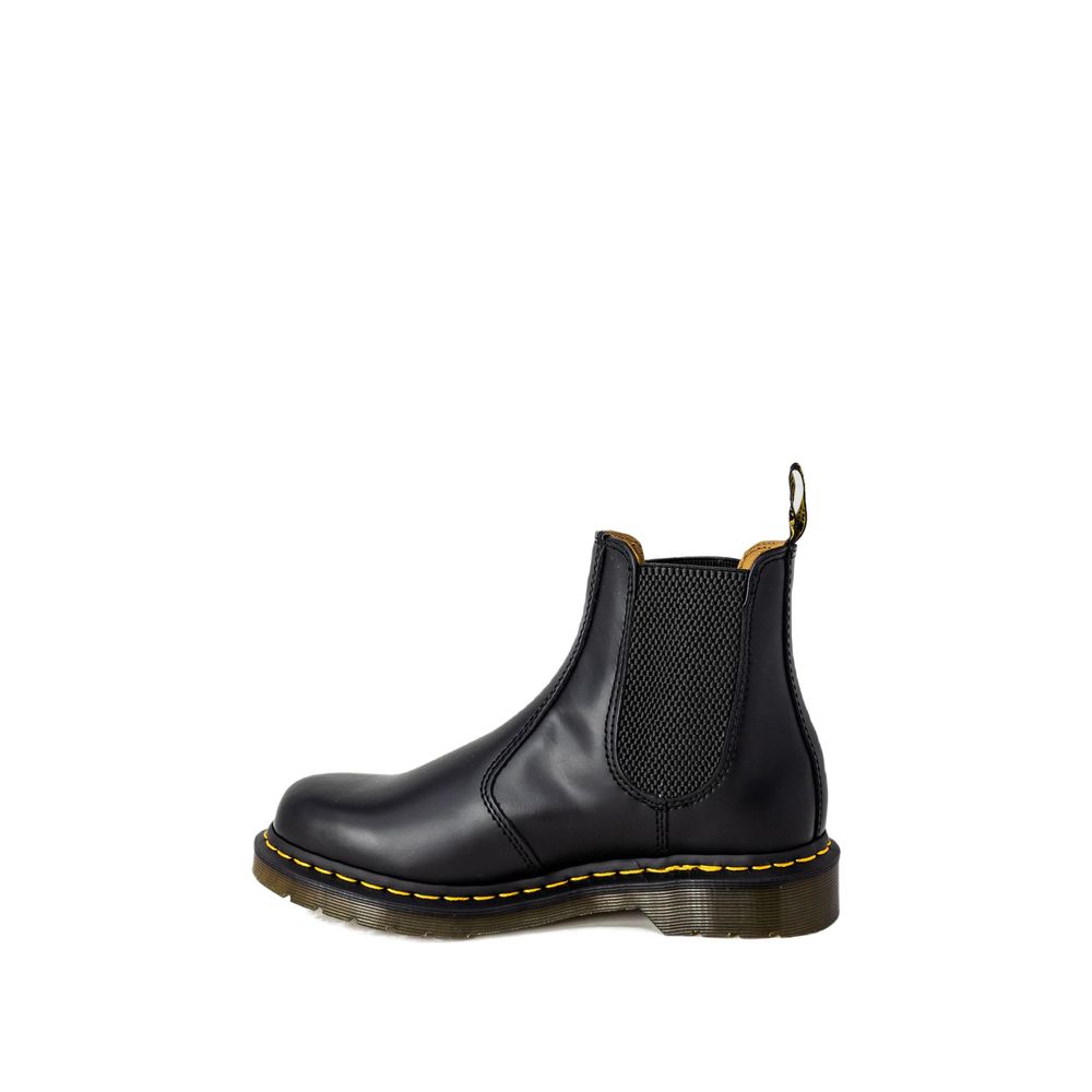 Enkellaarsjes Dr. Martens