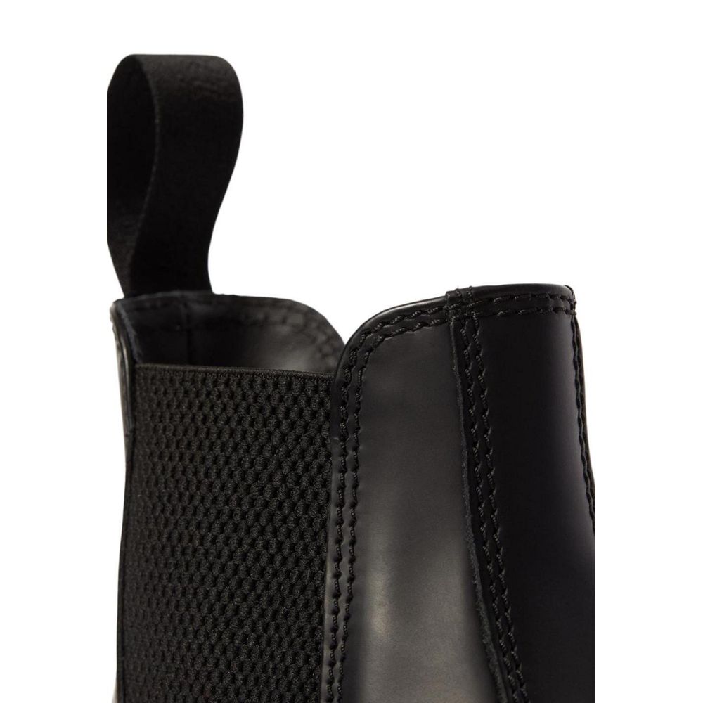 Enkellaarsjes Dr. Martens