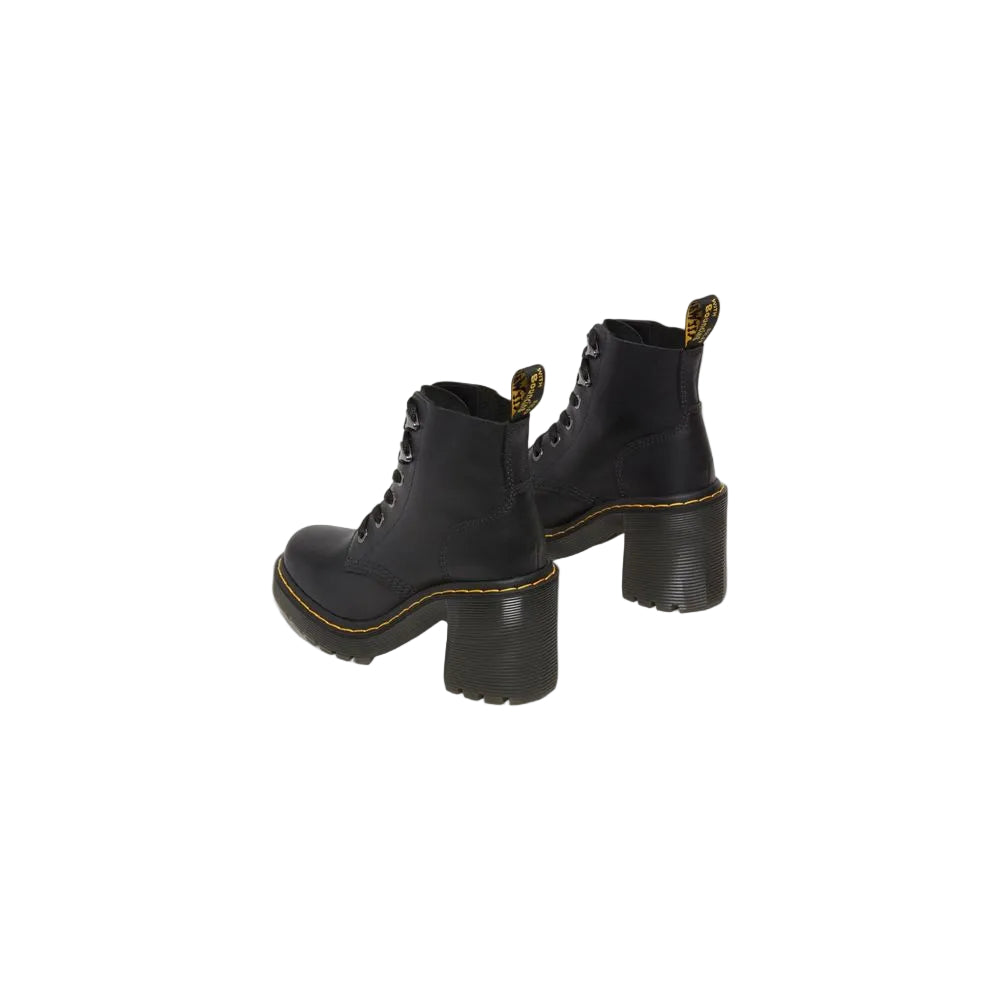 Enkellaarsjes Dr. Martens