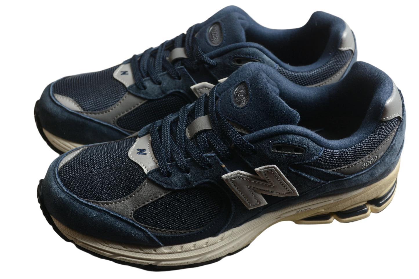 New Balance 2002R