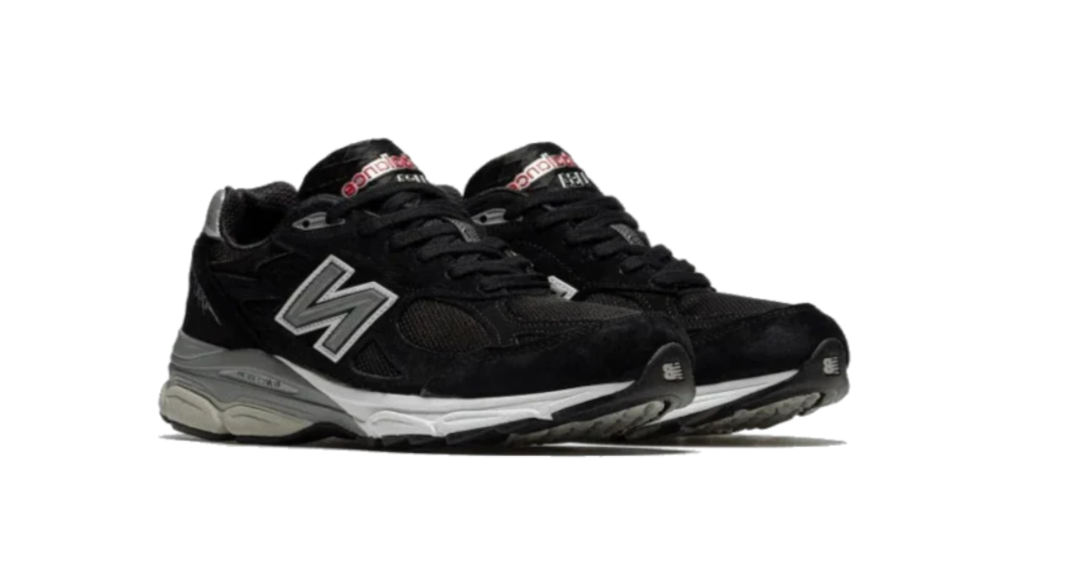 New Balance 990v3