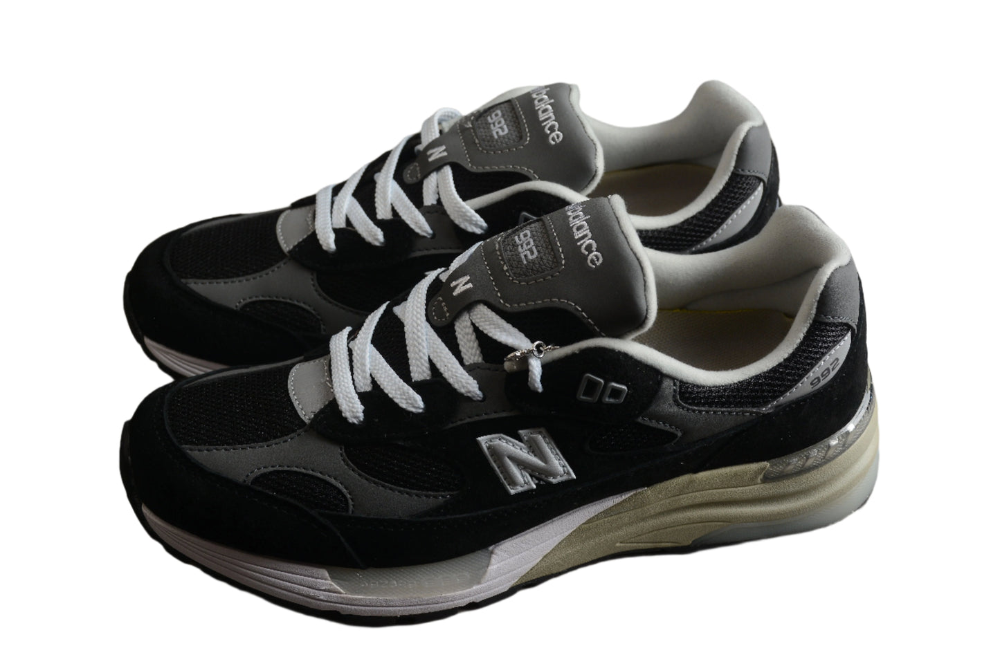 New Balance 992