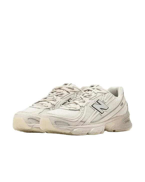 New Balance 740