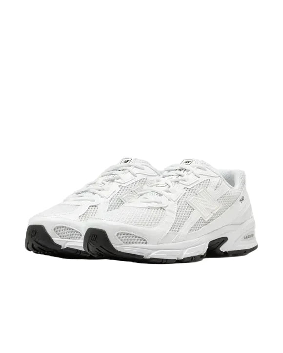 New Balance 740