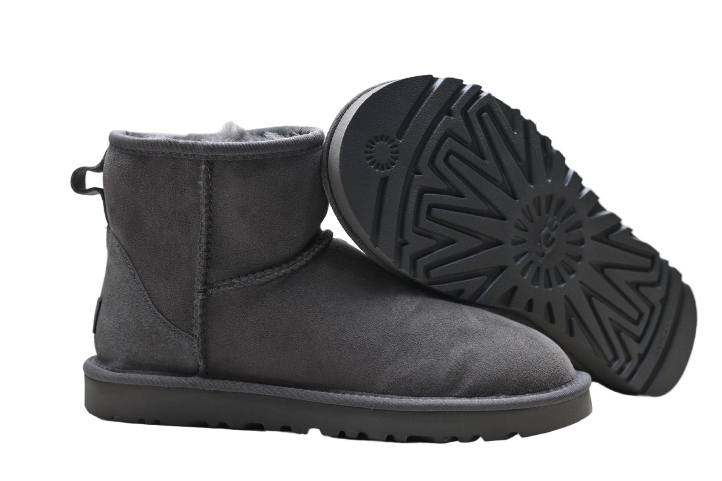UGG CLASSIC MINI II