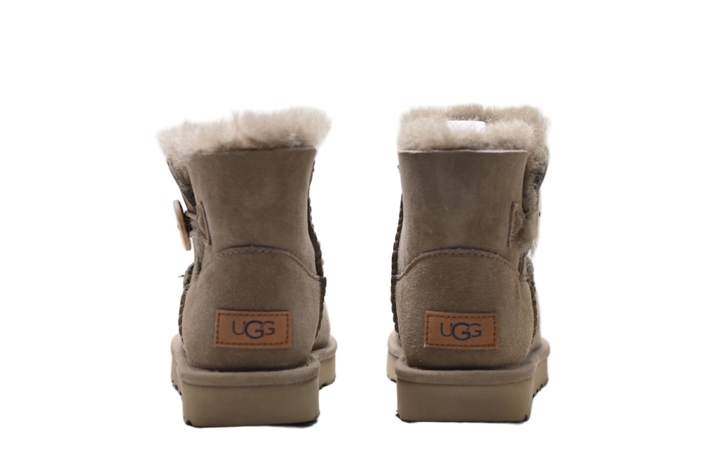 UGG Mini Bailey Button II