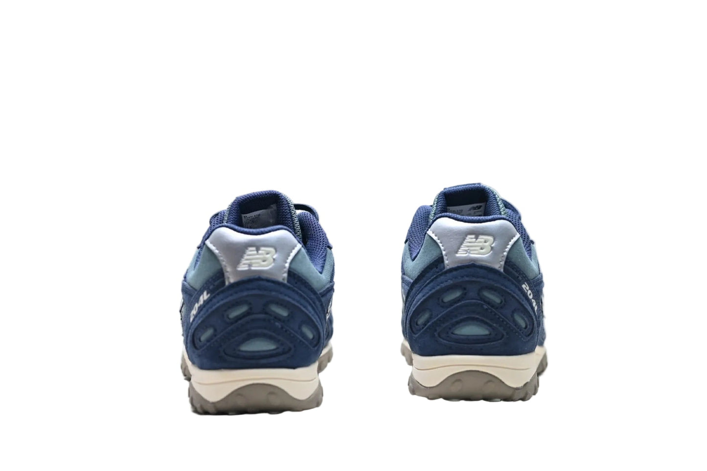 New Balance 204L