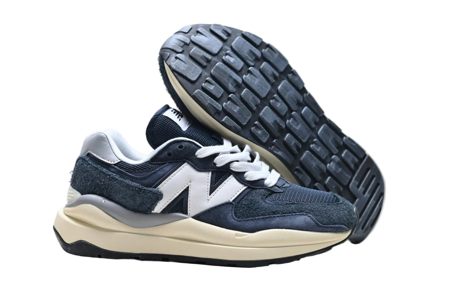 New Balance 5740
