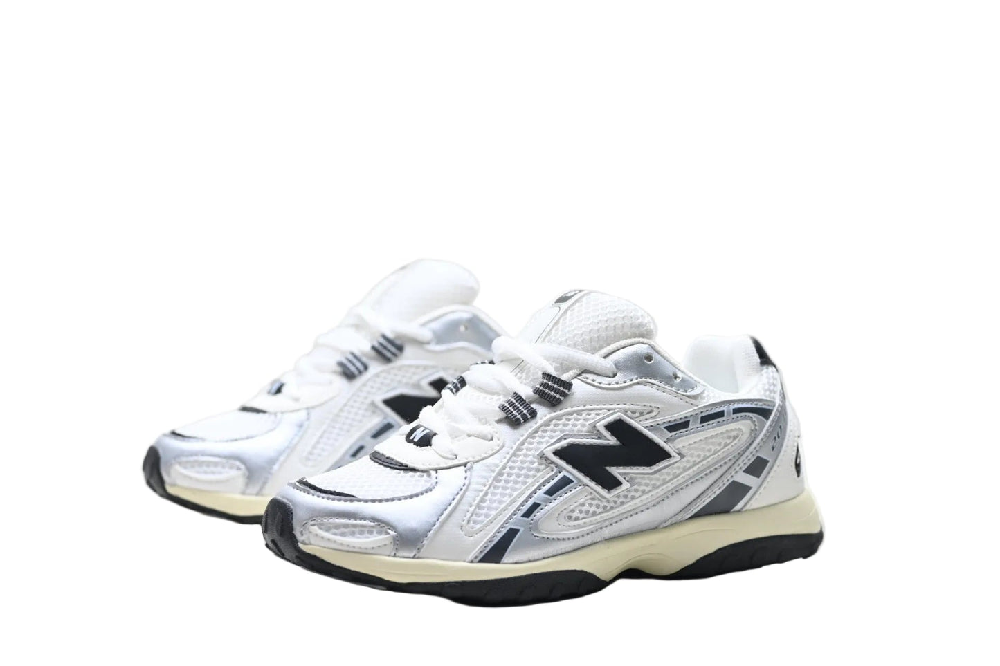 New Balance 204L