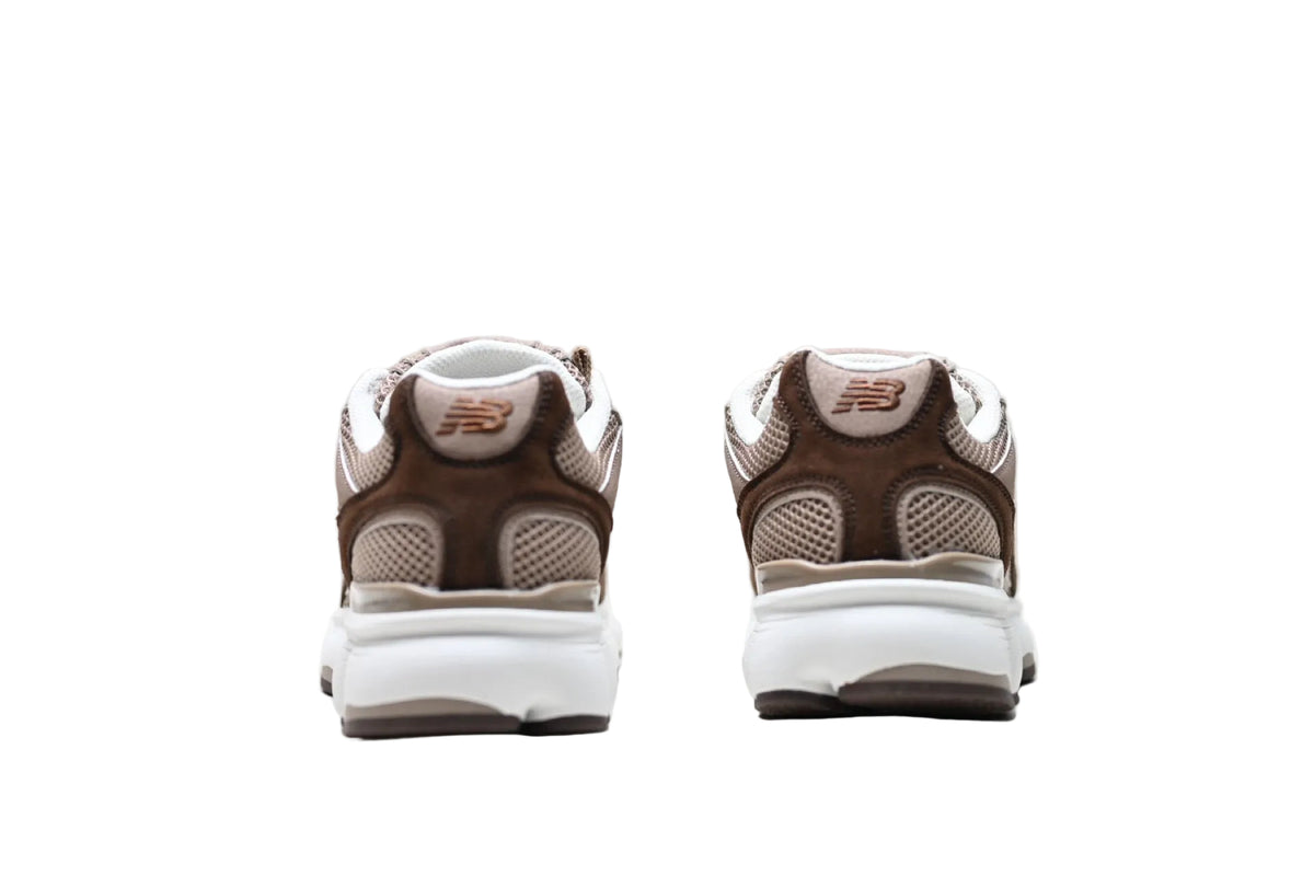 New Balance 603