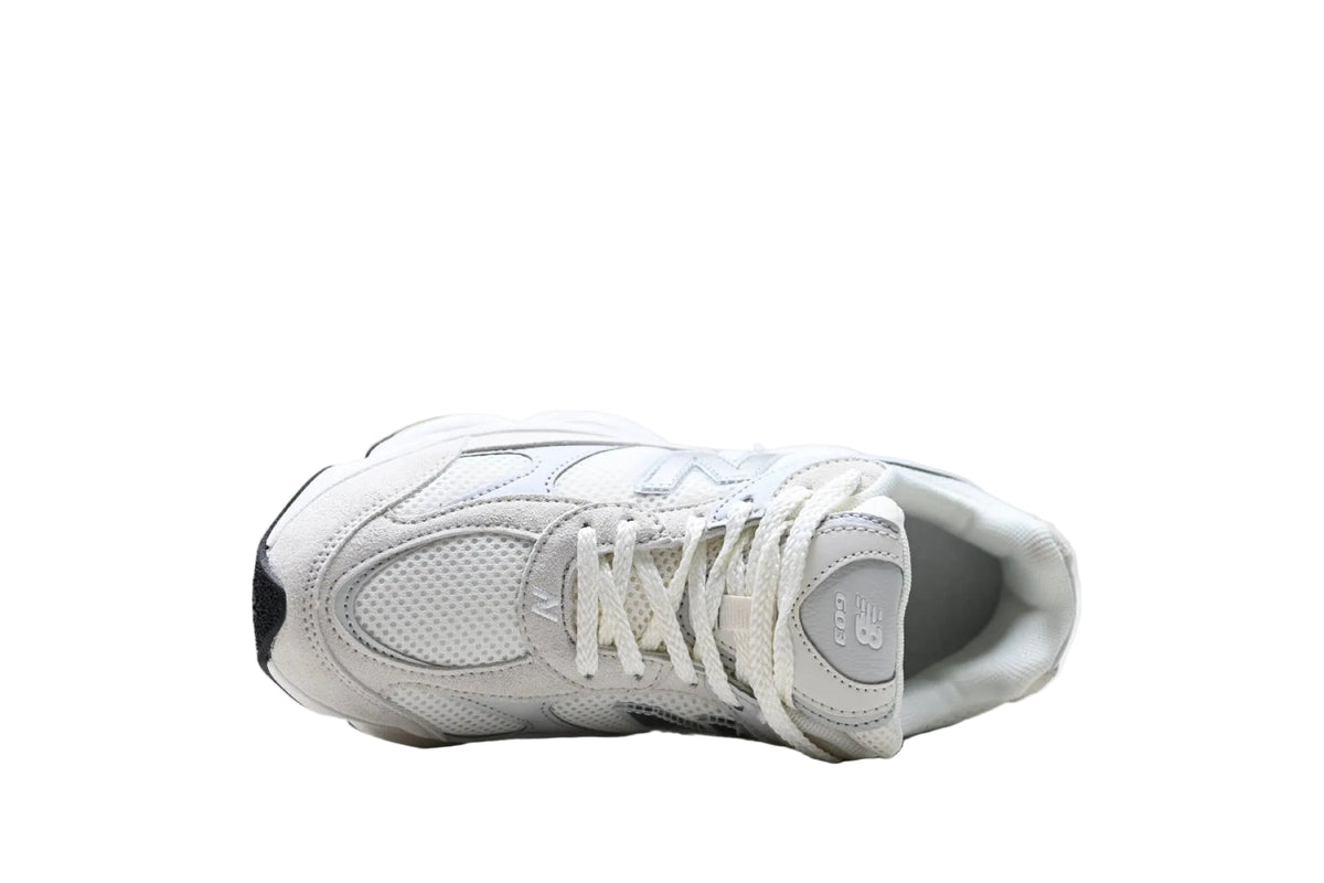 New Balance 603