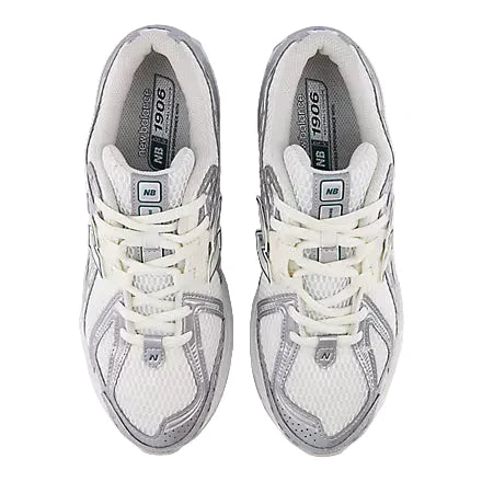 New Balance  1906R