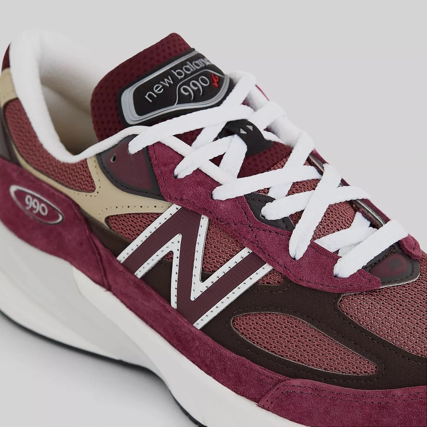 New Balance 990v6