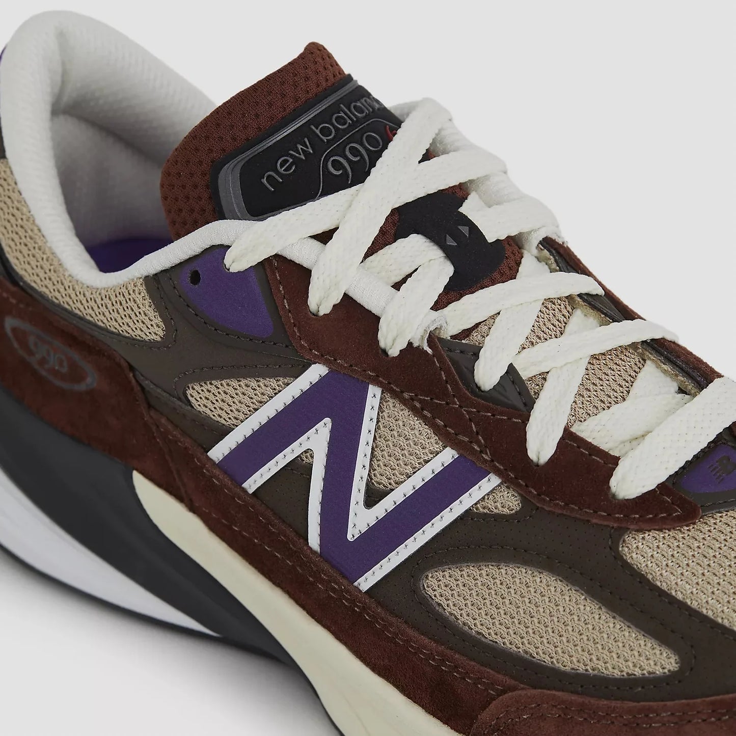 New Balance 990v6